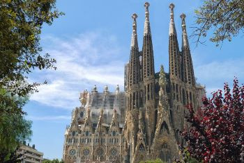 1738235180_350_Sagrada-Familia09-©-Pixabay-552084.jpg